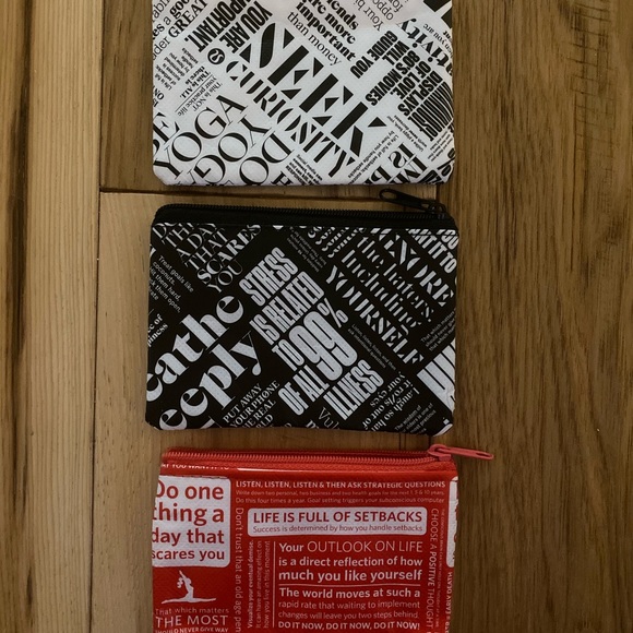 Mini Lululemon Bags - Picture 5 of 6